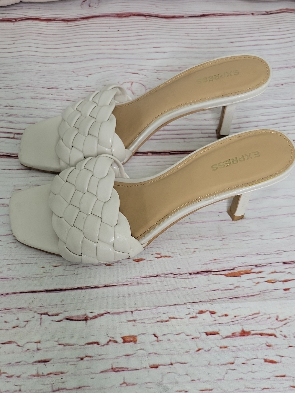 Express Cream Woven Slides Size 7
